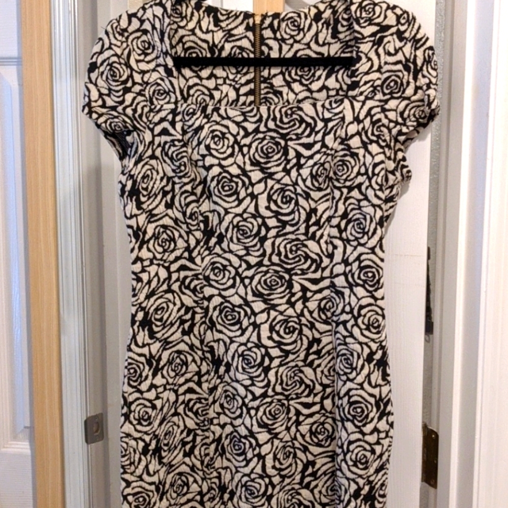 Rose fitted dress